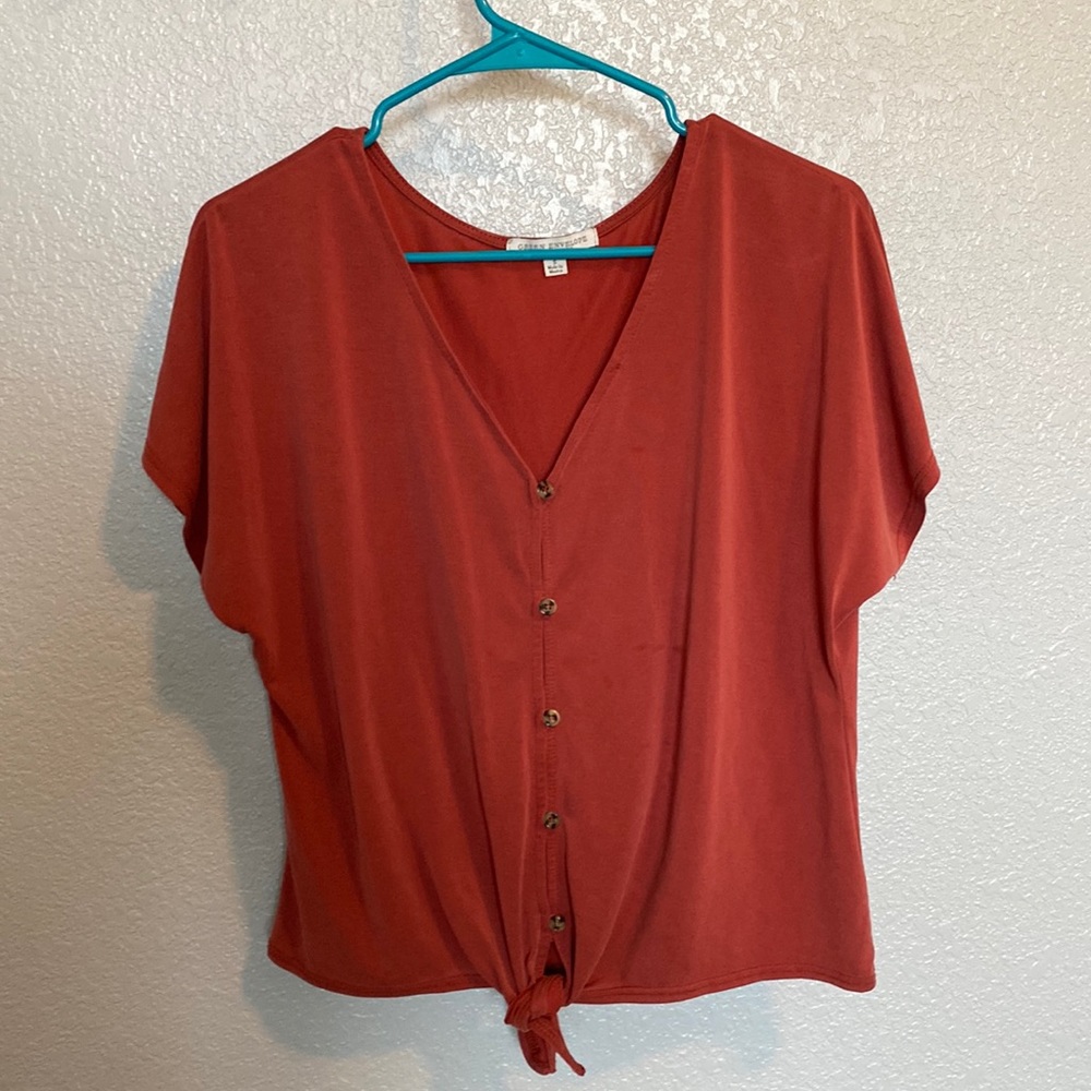 womens top size small